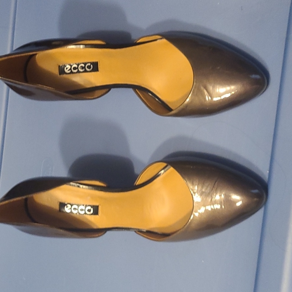 Ecco heels size 5.5
